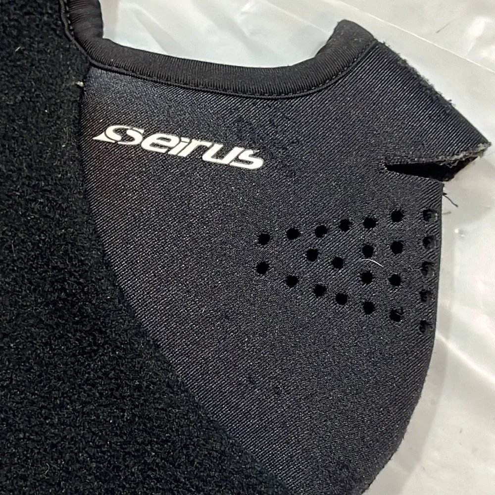 Seirus BLACK FLEECE Adult Full-face Mask Clava SMALL MEDIUM winter ski snow sled